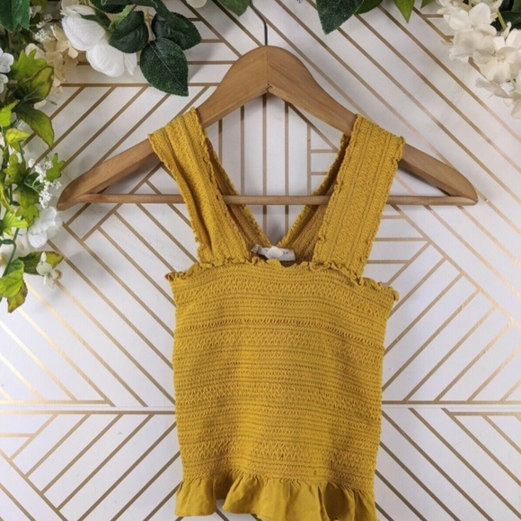 La Hearts Tops - La Hearts Smocked Yellow Sleeveless Tank Size Small Ruffle